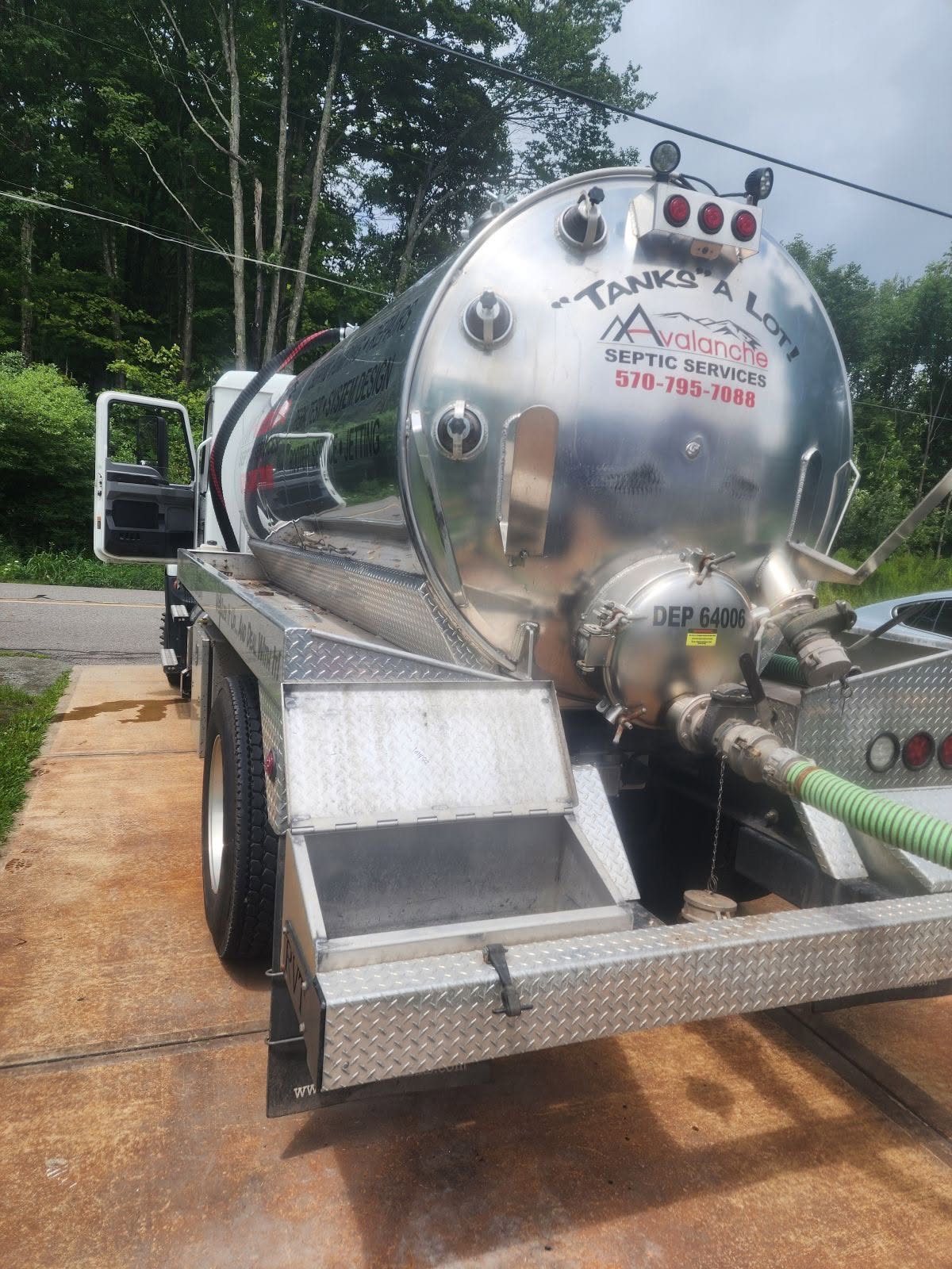 Avalanche Septic service truck