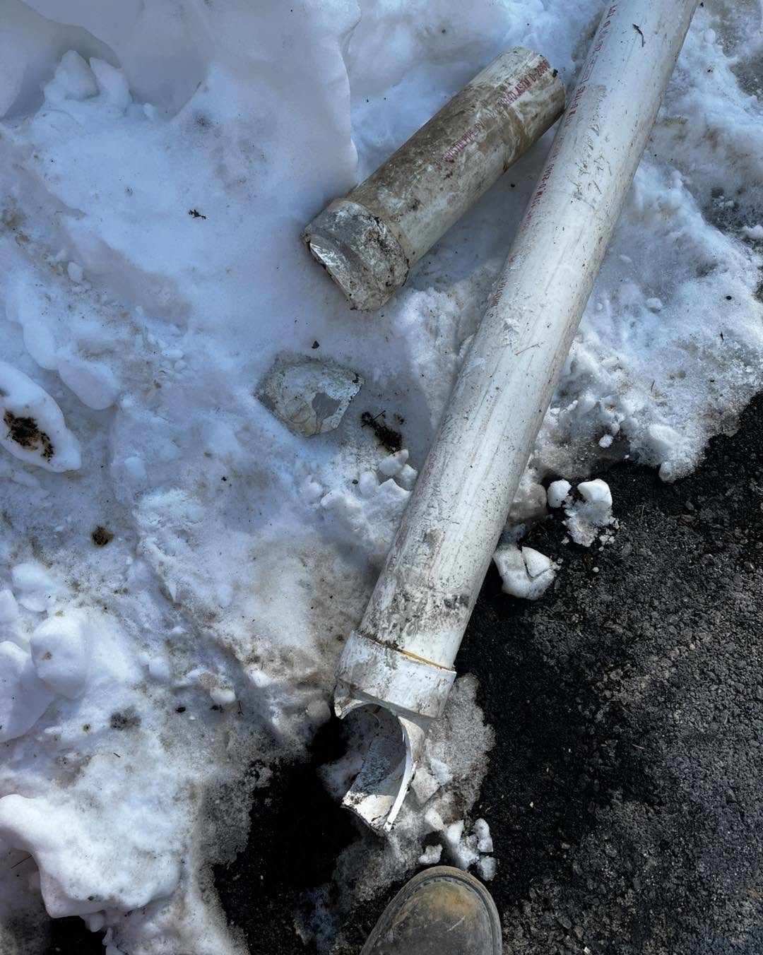 Broken septic pipe repair